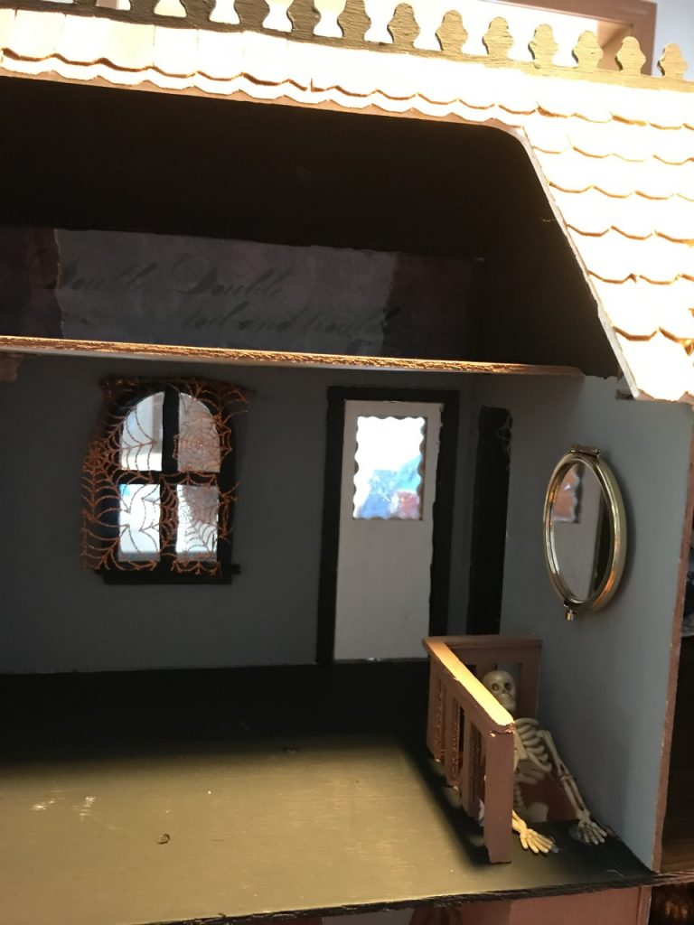 How to Make a DIY Haunted Dollhouse - Splendry