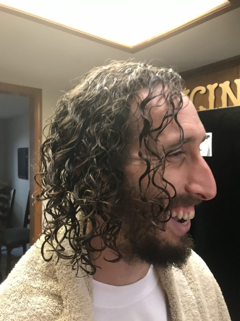 How to Style Men's Curly Hair: Simple, Quick, Cheap.